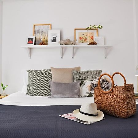 Lovelystay - Casa Salto - Charming Townhouse With Large Terrace ตาวิรา ภายนอก รูปภาพ