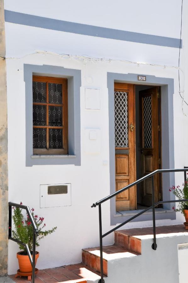 Lovelystay - Casa Salto - Charming Townhouse With Large Terrace ตาวิรา ภายนอก รูปภาพ