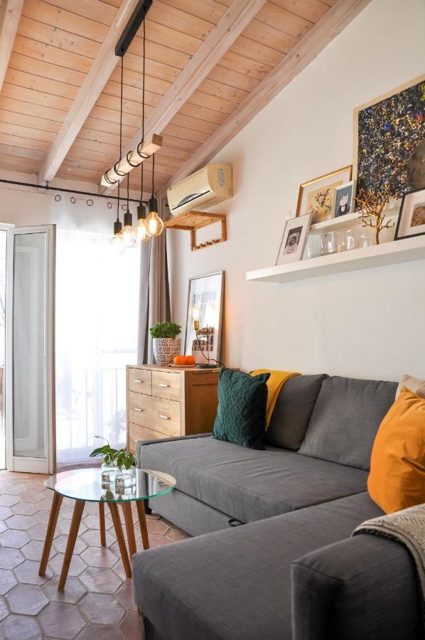 Lovelystay - Casa Salto - Charming Townhouse With Large Terrace ตาวิรา ภายนอก รูปภาพ