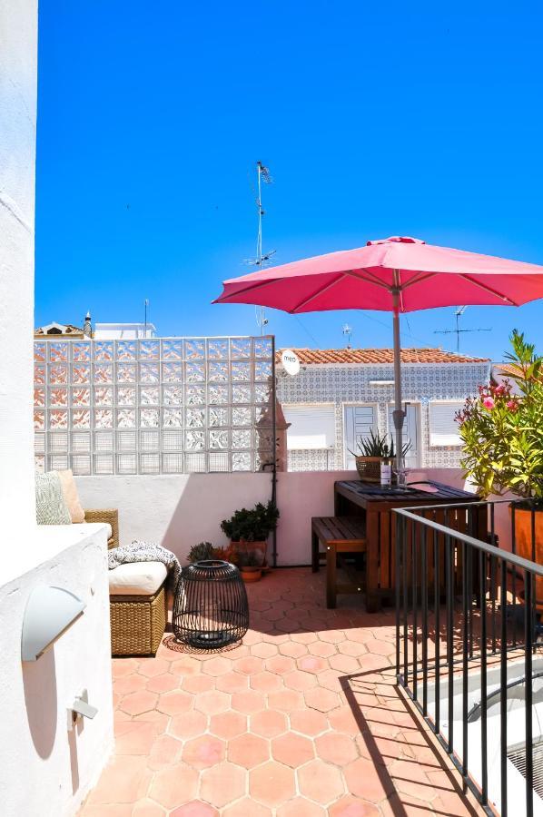 Lovelystay - Casa Salto - Charming Townhouse With Large Terrace ตาวิรา ภายนอก รูปภาพ